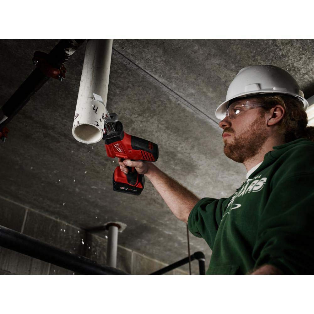 Milwaukee M18 Cordless Combo Kit 8-Tool with Three and charger