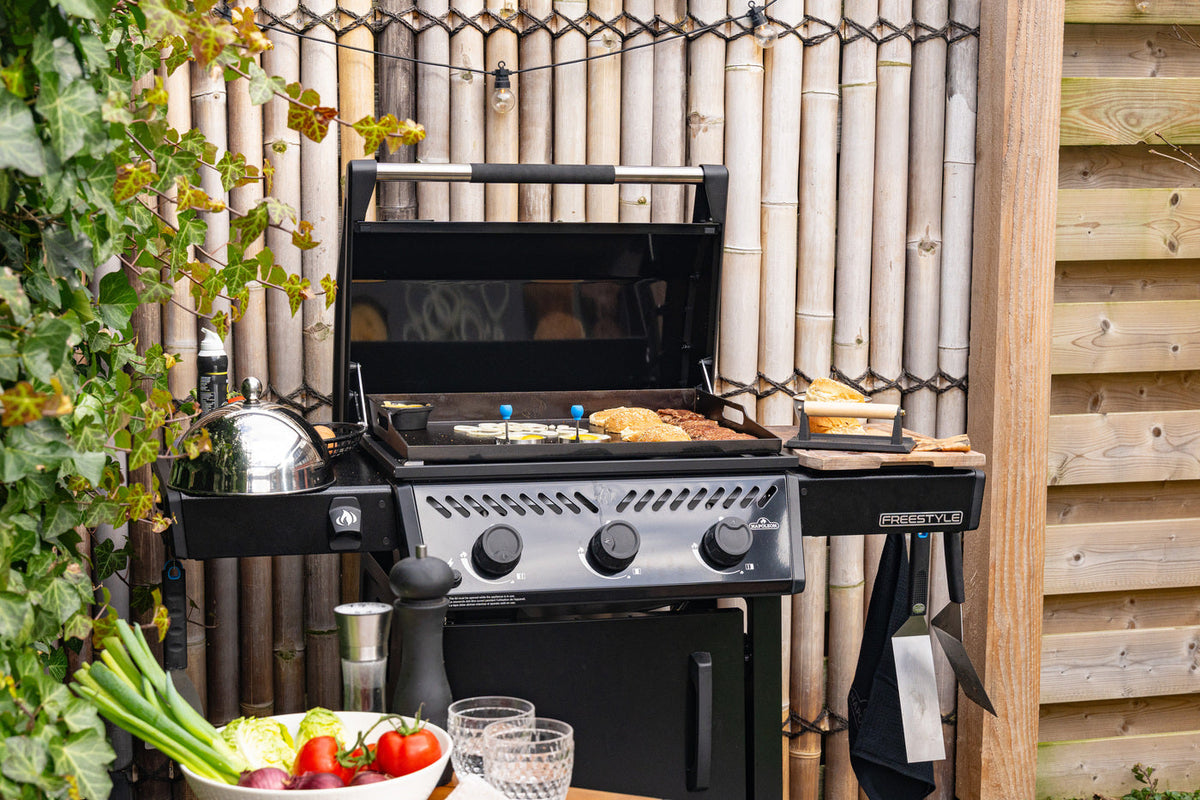 Napoleon Freestyle™ 24 Non-Stick Gas Plancha Grill – 3 Burner Outdoor Griddle BBQ