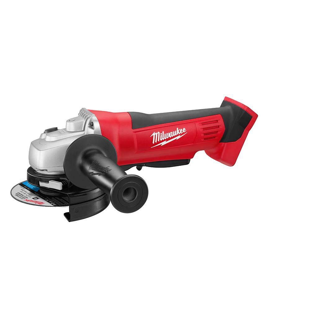 Milwaukee M18 Cordless Combo Kit 8-Tool with Three and charger